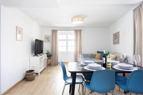 CasaCharco - New design & spacious, in historic heart of Puerto
